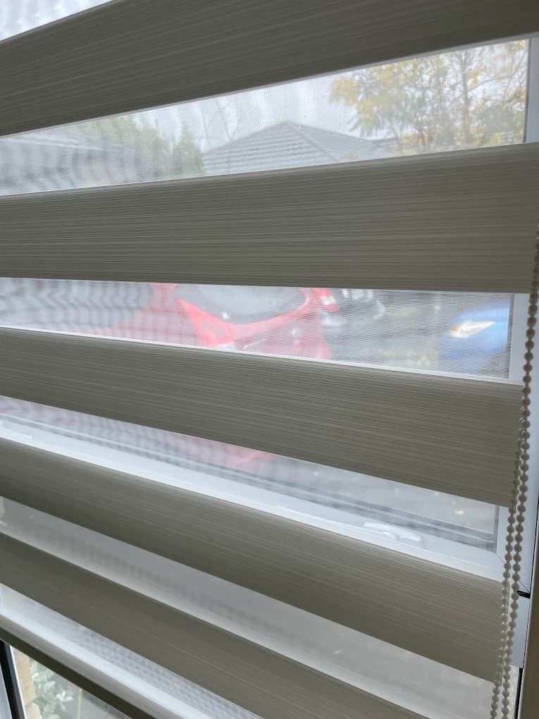 V4 Curtains — gallery image 13