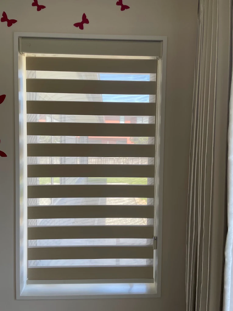 V4 Curtains — gallery image 16