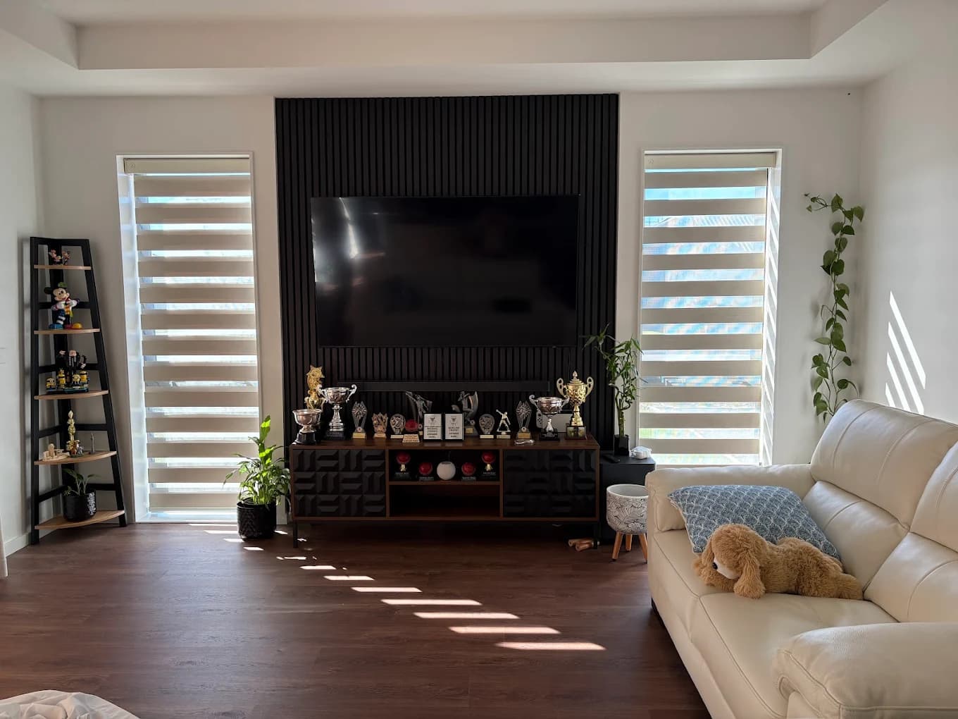 V4 Curtains — gallery image 2