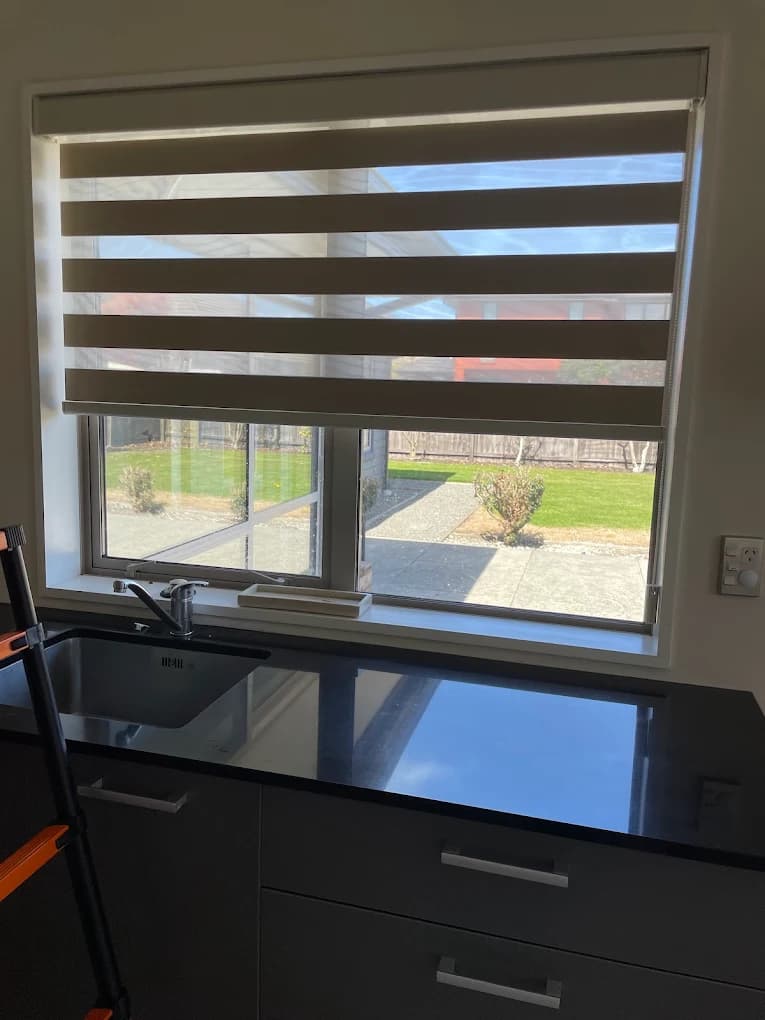 V4 Curtains — gallery image 3