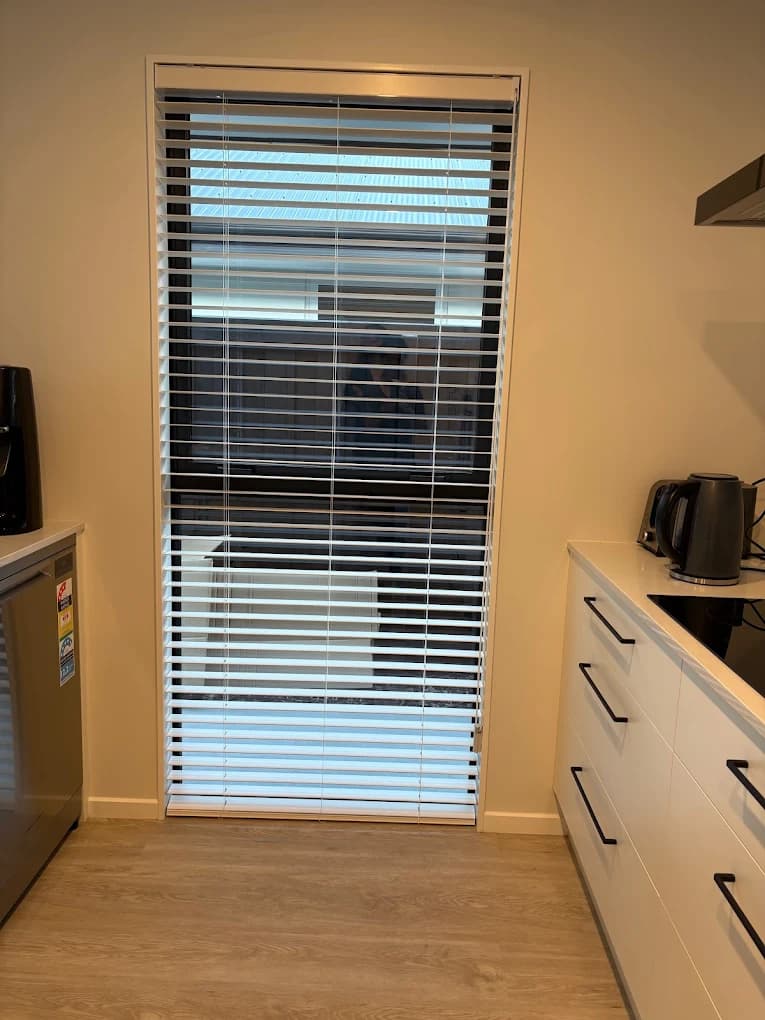 V4 Curtains — gallery image 7