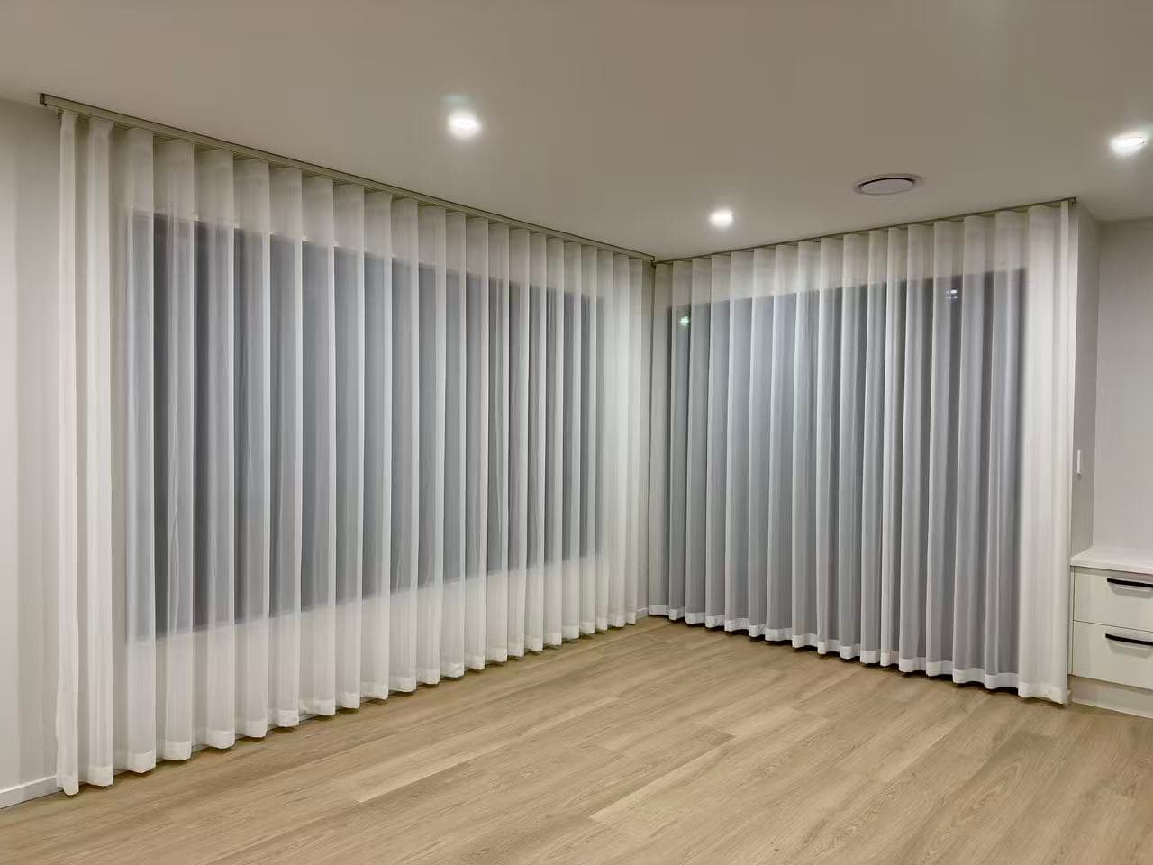 V4 Curtains — gallery image 12